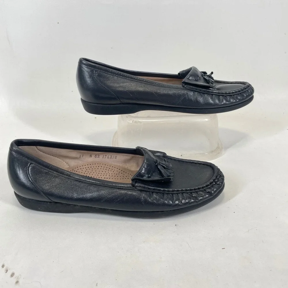 SAS Comfort Womens 11 N Navy Blue Leather Kiltie Tassel Loafers Made in USA